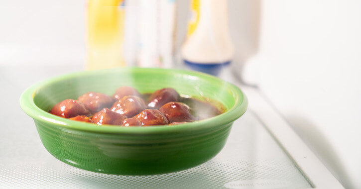 MRA_OUW_Can-You-Put-Hot-Food-in-the-Fridge_BlogPhoto_Jan19_20181221 image